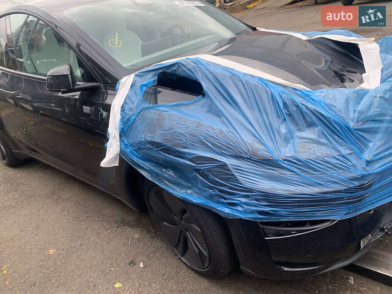 Внедорожник / Кроссовер Tesla Model Y 2025 в Черновцах фото 20 Внедорожник / Кроссовер Tesla Model Y 2025 в Черновцах