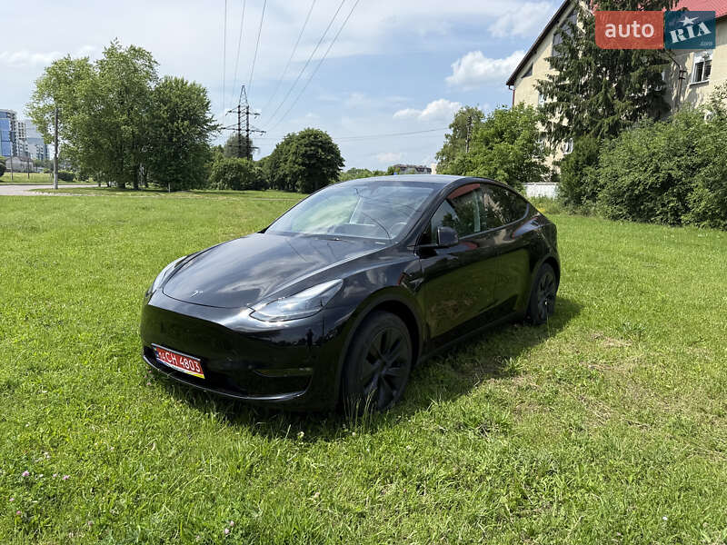 Позашляховик / Кросовер Tesla Model Y 2024 в Львові фото 11 Позашляховик / Кросовер Tesla Model Y 2024 в Львові