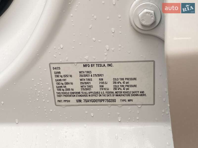 Позашляховик / Кросовер Tesla Model Y 2023 в Києві фото 25 Позашляховик / Кросовер Tesla Model Y 2023 в Києві