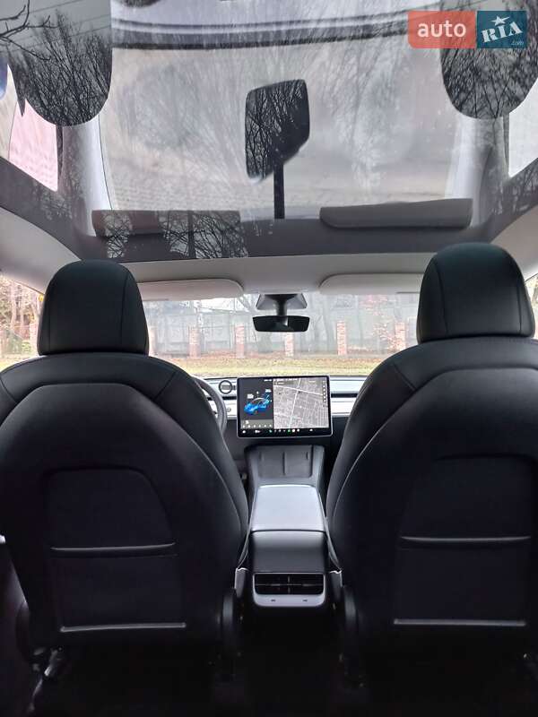 Позашляховик / Кросовер Tesla Model Y 2021 в Львові фото 13 Позашляховик / Кросовер Tesla Model Y 2021 в Львові