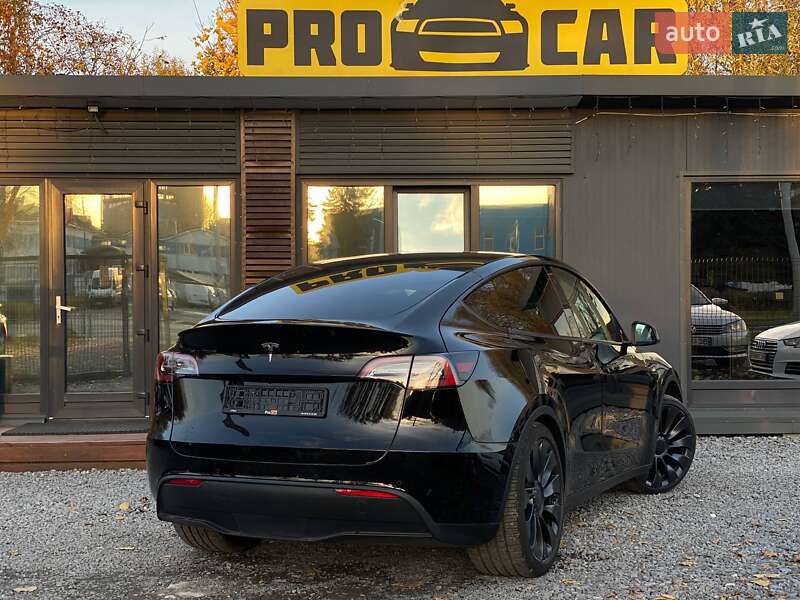 Внедорожник / Кроссовер Tesla Model Y 2022 в Львове