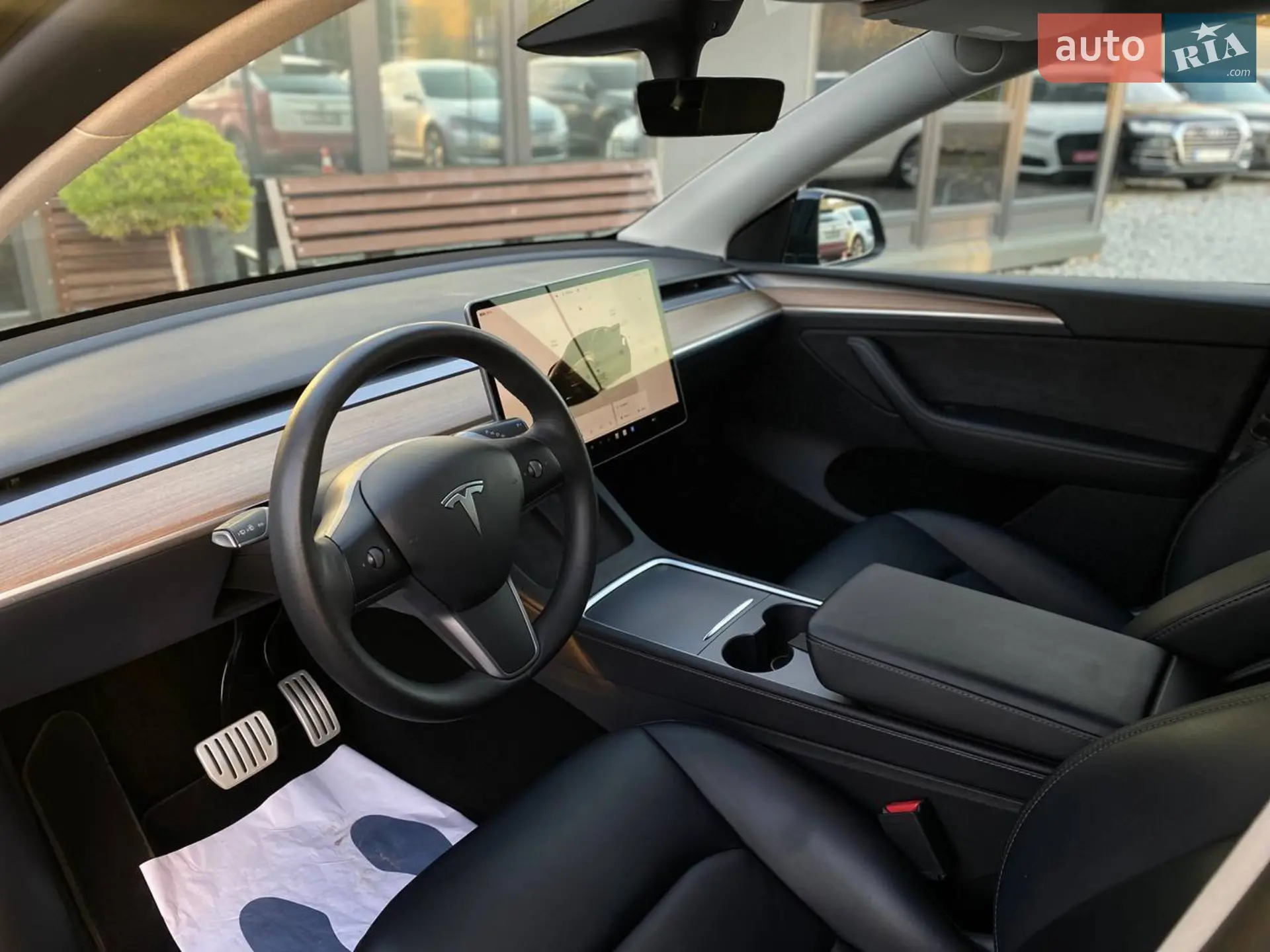 2022 Tesla Model Y - мініатюра 13