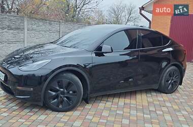 Позашляховик / Кросовер Tesla Model Y 2024 в Фастові