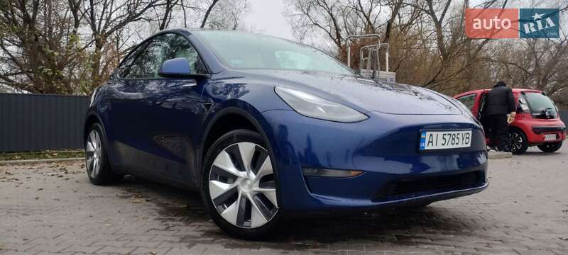 Внедорожник / Кроссовер Tesla Model Y 2020 в Киеве
