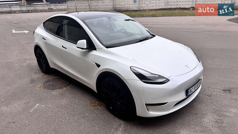 Внедорожник / Кроссовер Tesla Model Y 2022 в Киеве