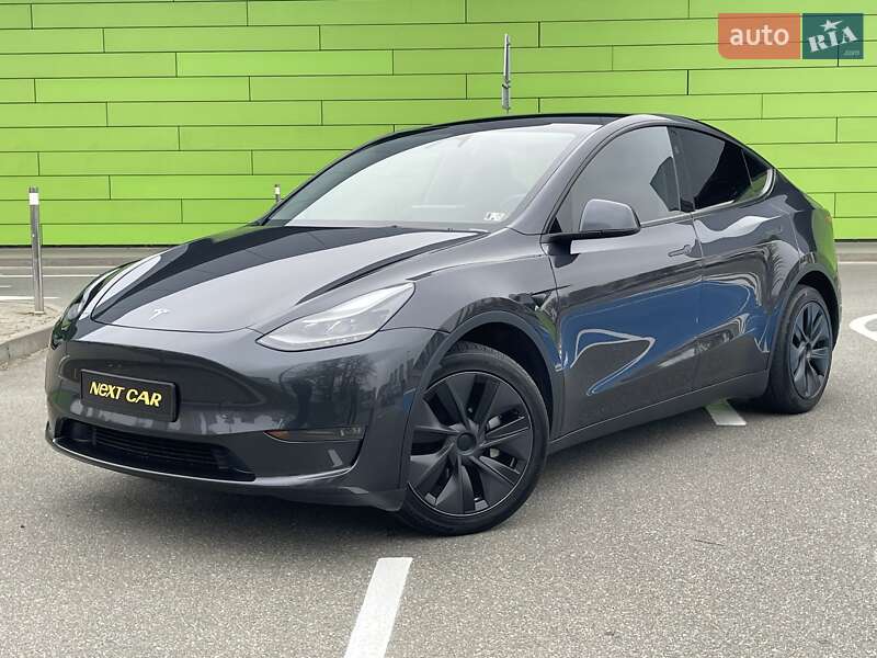 Позашляховик / Кросовер Tesla Model Y 2024 в Києві