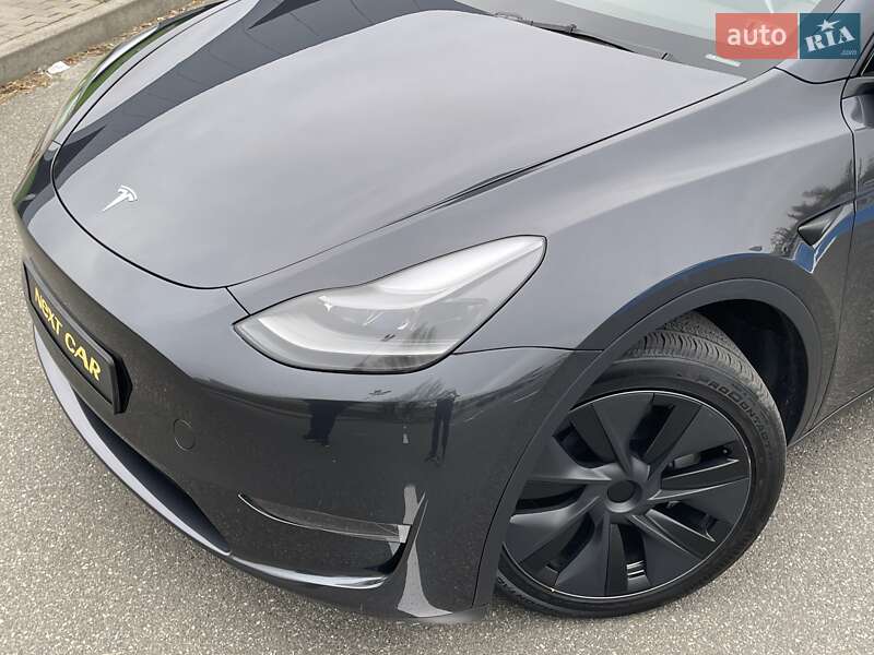 Позашляховик / Кросовер Tesla Model Y 2024 в Києві