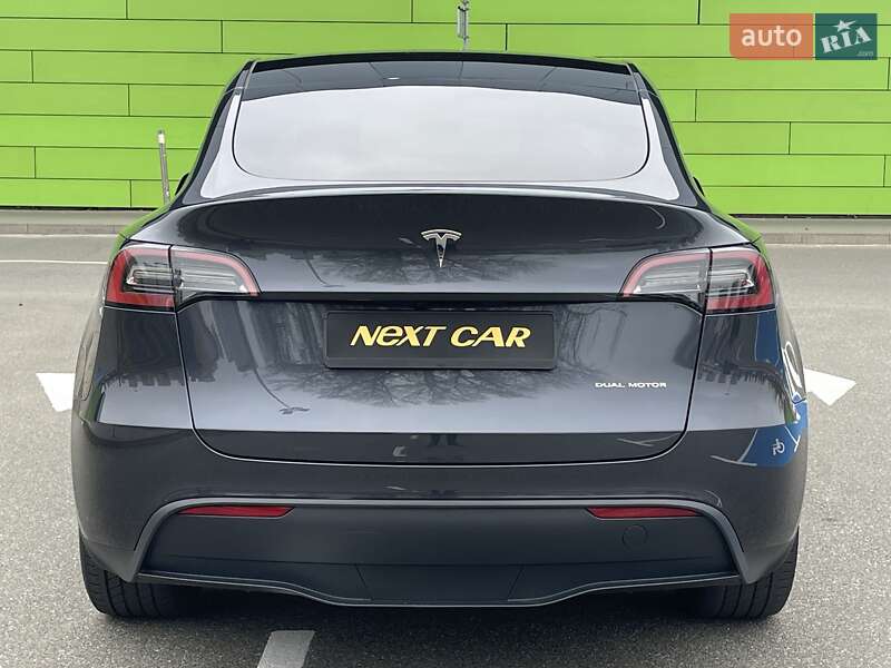 Позашляховик / Кросовер Tesla Model Y 2024 в Києві