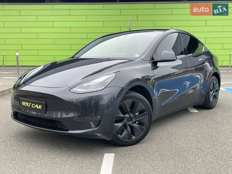 Позашляховик / Кросовер Tesla Model Y 2024 в Києві