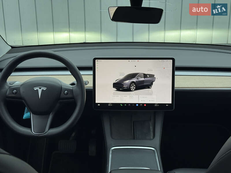 Внедорожник / Кроссовер Tesla Model Y 2023 в Черновцах