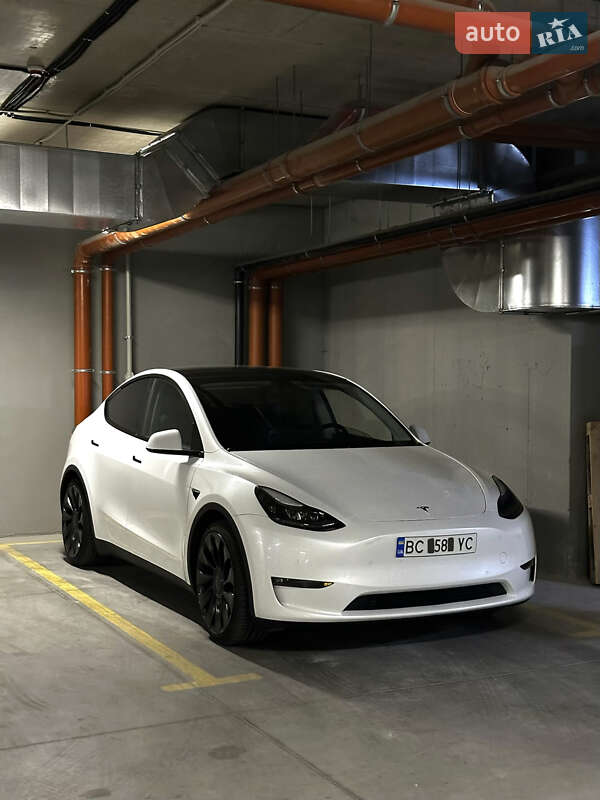 Tesla Model Y 2022