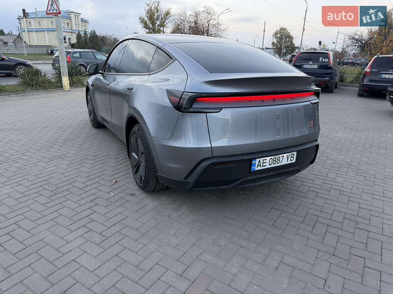 Внедорожник / Кроссовер Tesla Model Y 2025 в Днепре фото 9 Внедорожник / Кроссовер Tesla Model Y 2025 в Днепре