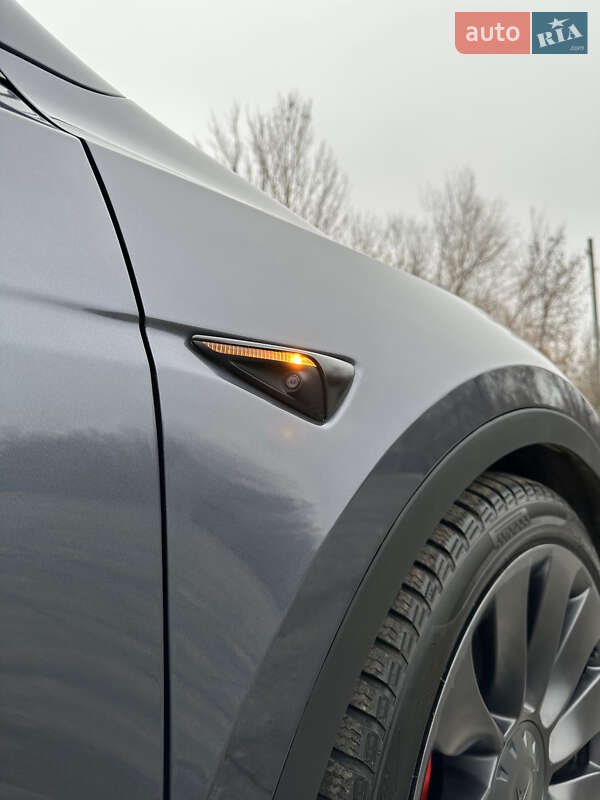 Внедорожник / Кроссовер Tesla Model Y 2021 в Харькове