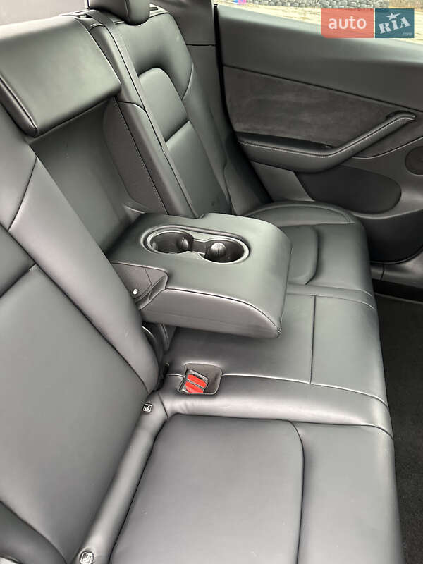 Внедорожник / Кроссовер Tesla Model Y 2021 в Харькове