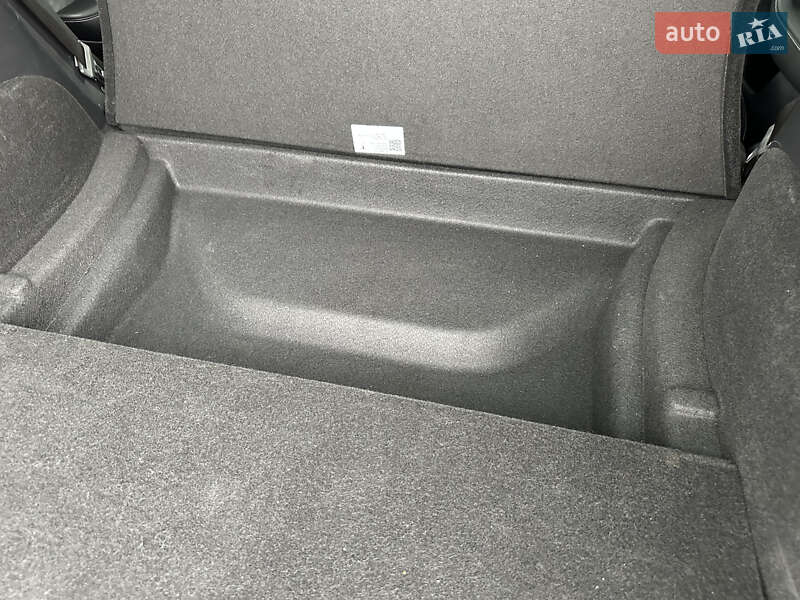 Внедорожник / Кроссовер Tesla Model Y 2021 в Харькове