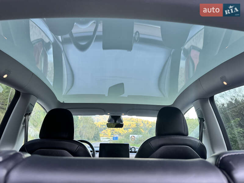 Позашляховик / Кросовер Tesla Model Y 2022 в Львові фото 37 Позашляховик / Кросовер Tesla Model Y 2022 в Львові