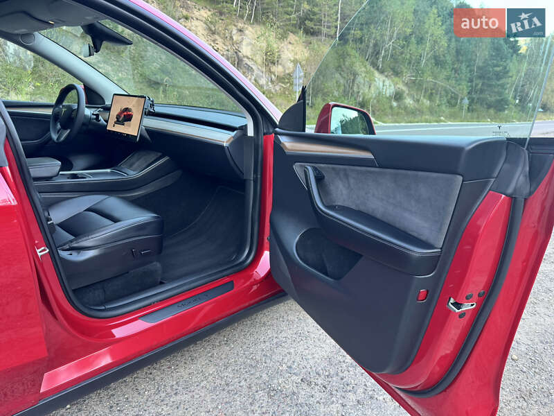 Позашляховик / Кросовер Tesla Model Y 2022 в Львові фото 40 Позашляховик / Кросовер Tesla Model Y 2022 в Львові