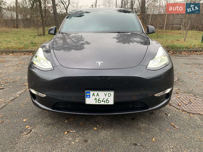 Внедорожник / Кроссовер Tesla Model Y 2024 в Киеве