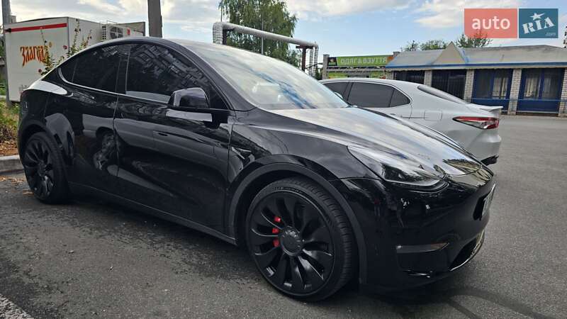 Позашляховик / Кросовер Tesla Model Y 2022 в Дніпрі