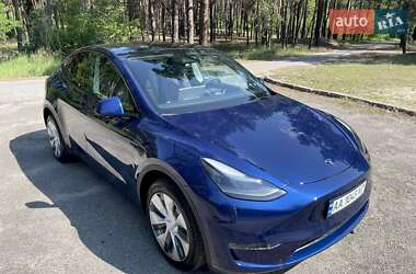 Внедорожник / Кроссовер Tesla Model Y 2024 в Киеве