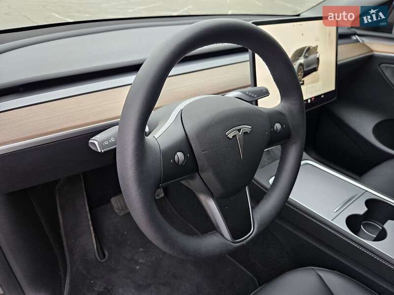 Внедорожник / Кроссовер Tesla Model Y 2024 в Днепре фото 20 Внедорожник / Кроссовер Tesla Model Y 2024 в Днепре