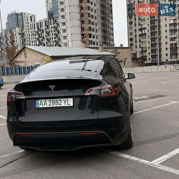 Внедорожник / Кроссовер Tesla Model Y 2023 в Киеве