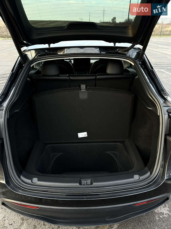 Внедорожник / Кроссовер Tesla Model Y 2024 в Ровно