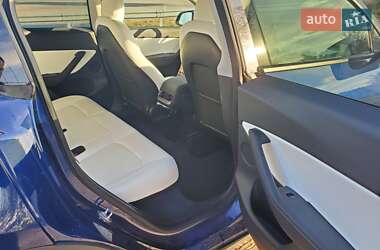 Внедорожник / Кроссовер Tesla Model Y 2022 в Киеве