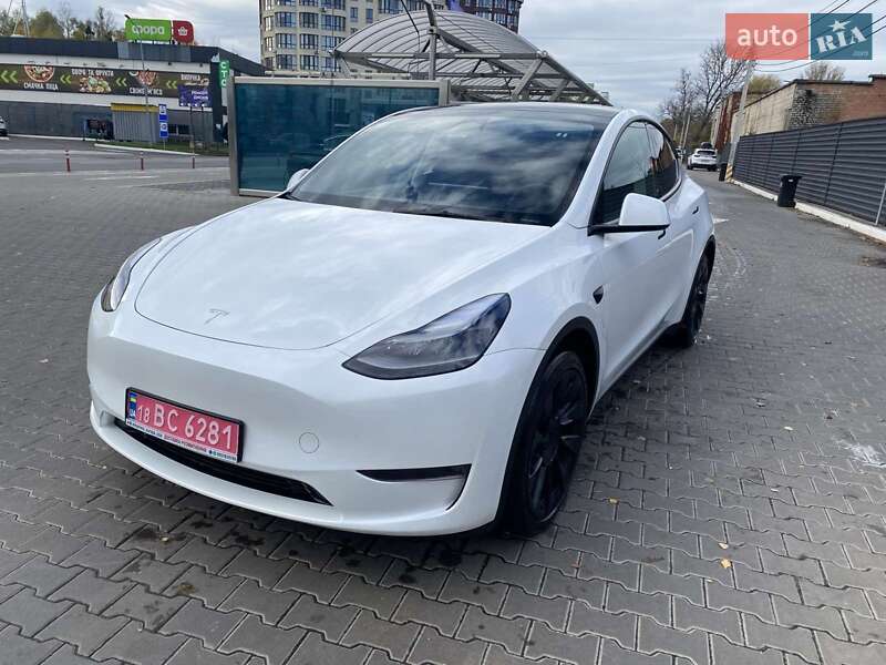 Внедорожник / Кроссовер Tesla Model Y 2023 в Киеве