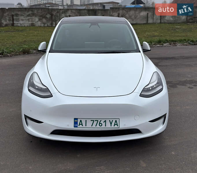 Tesla Model Y 2021