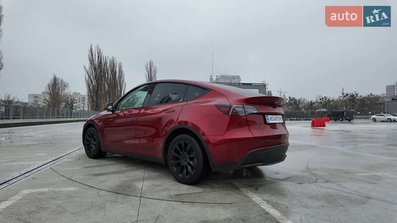 Внедорожник / Кроссовер Tesla Model Y 2024 в Киеве