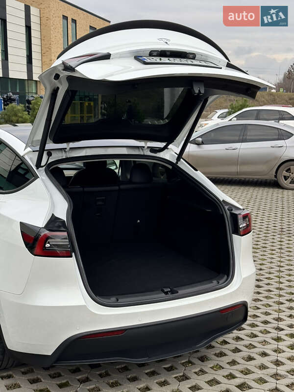 Внедорожник / Кроссовер Tesla Model Y 2022 в Хмельницком фото 16 Внедорожник / Кроссовер Tesla Model Y 2022 в Хмельницком