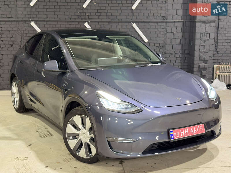 Внедорожник / Кроссовер Tesla Model Y 2023 в Киеве
