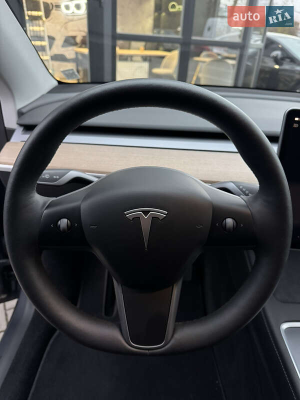 Внедорожник / Кроссовер Tesla Model Y 2023 в Львове фото 13 Внедорожник / Кроссовер Tesla Model Y 2023 в Львове