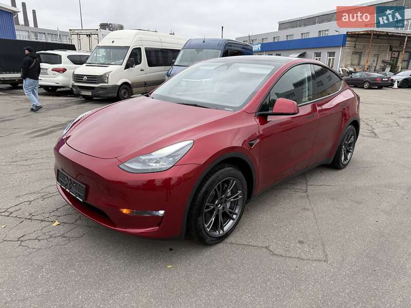 Внедорожник / Кроссовер Tesla Model Y 2024 в Киеве фото 18 Внедорожник / Кроссовер Tesla Model Y 2024 в Киеве