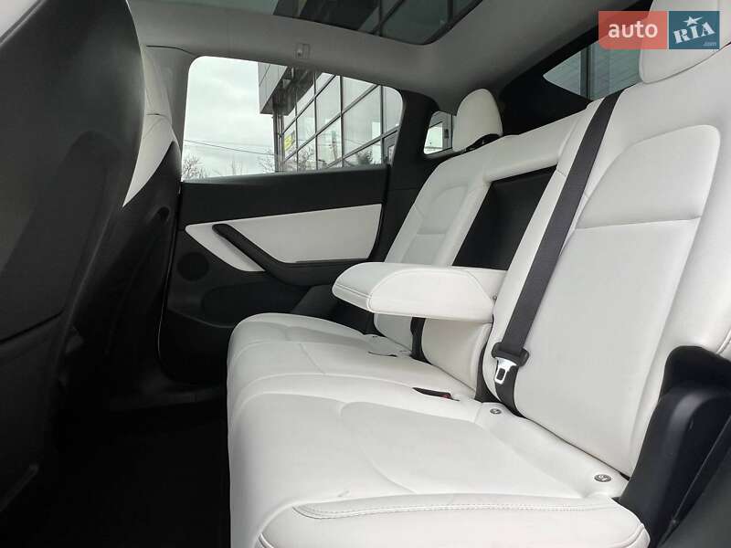 Позашляховик / Кросовер Tesla Model Y 2021 в Івано-Франківську фото 13 Позашляховик / Кросовер Tesla Model Y 2021 в Івано-Франківську