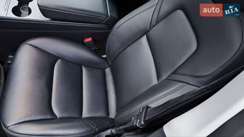 Позашляховик / Кросовер Tesla Model Y 2022 в Києві фото 11 Позашляховик / Кросовер Tesla Model Y 2022 в Києві