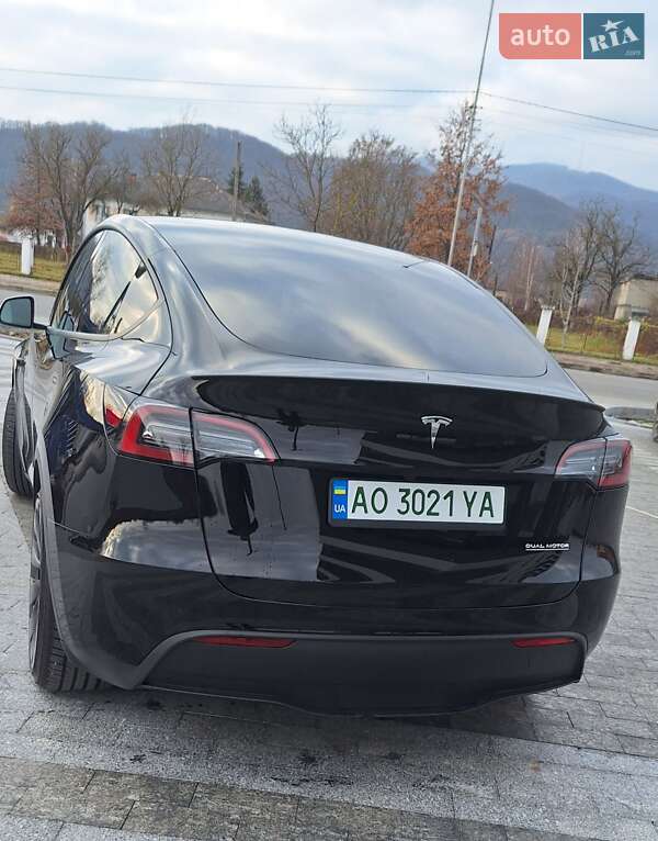 Внедорожник / Кроссовер Tesla Model Y 2023 в Хусте