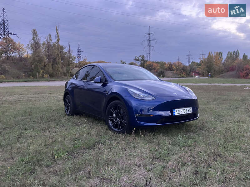 Позашляховик / Кросовер Tesla Model Y 2023 в Кривому Розі