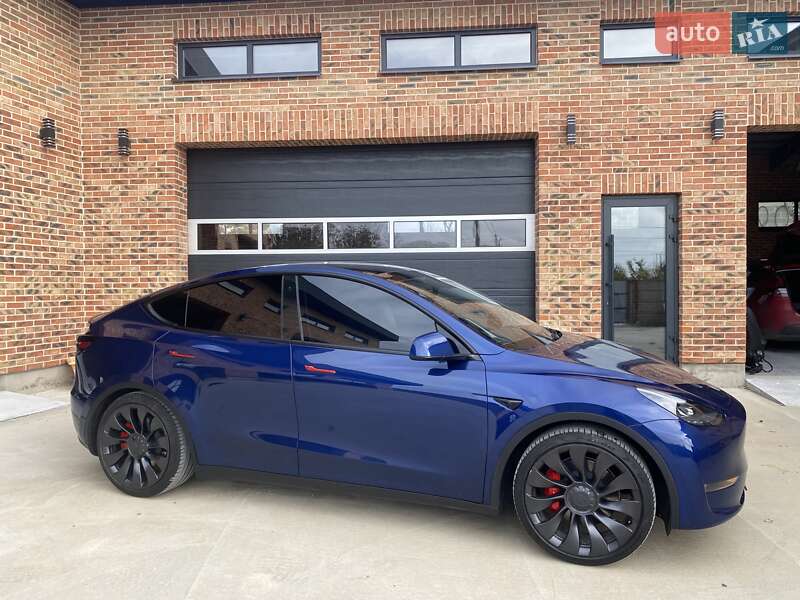 Внедорожник / Кроссовер Tesla Model Y 2023 в Луцке фото 2 Внедорожник / Кроссовер Tesla Model Y 2023 в Луцке