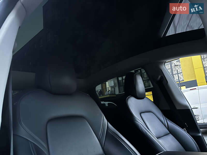 Позашляховик / Кросовер Tesla Model Y 2021 в Львові фото 16 Позашляховик / Кросовер Tesla Model Y 2021 в Львові