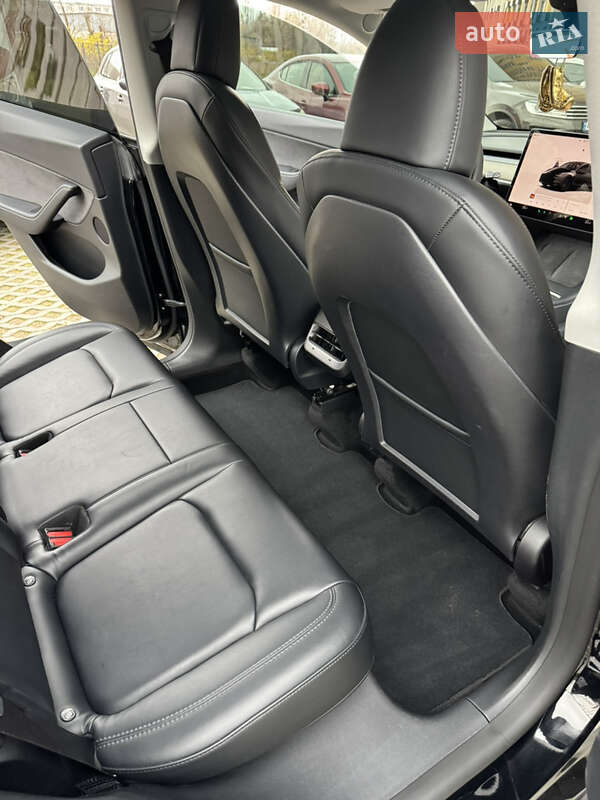 Внедорожник / Кроссовер Tesla Model Y 2022 в Киеве фото 12 Внедорожник / Кроссовер Tesla Model Y 2022 в Киеве