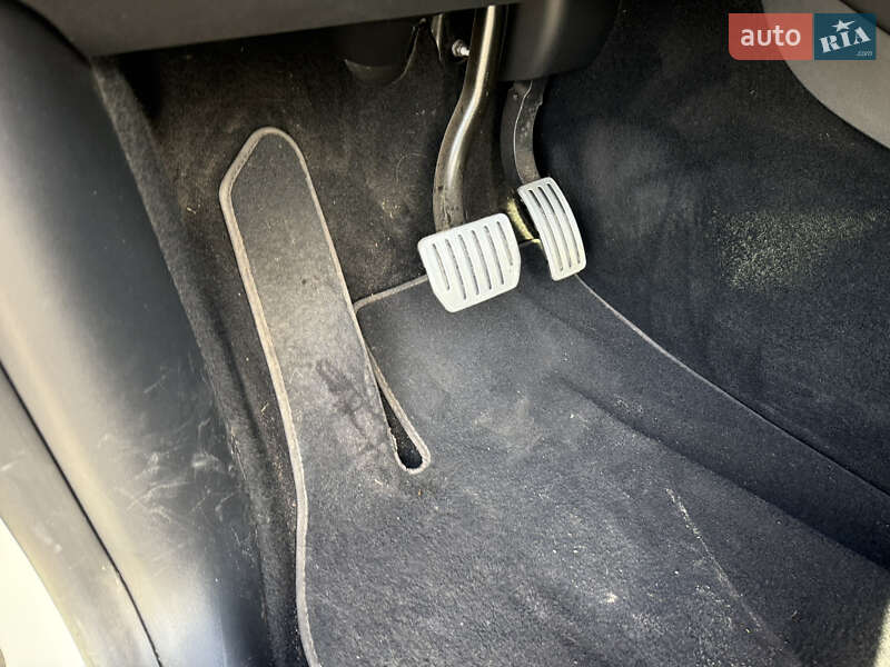 Внедорожник / Кроссовер Tesla Model Y 2023 в Луцке фото 31 Внедорожник / Кроссовер Tesla Model Y 2023 в Луцке