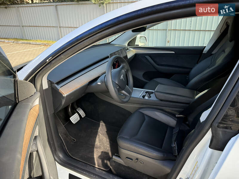 Внедорожник / Кроссовер Tesla Model Y 2023 в Луцке фото 32 Внедорожник / Кроссовер Tesla Model Y 2023 в Луцке