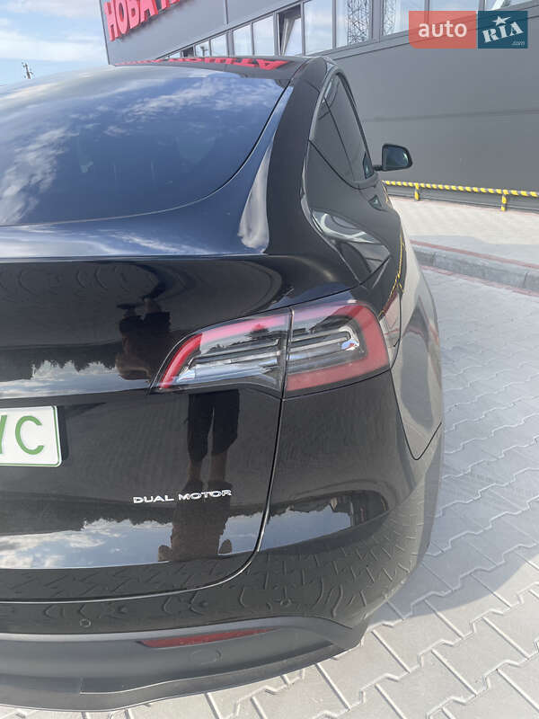 Позашляховик / Кросовер Tesla Model Y 2021 в Золочеві