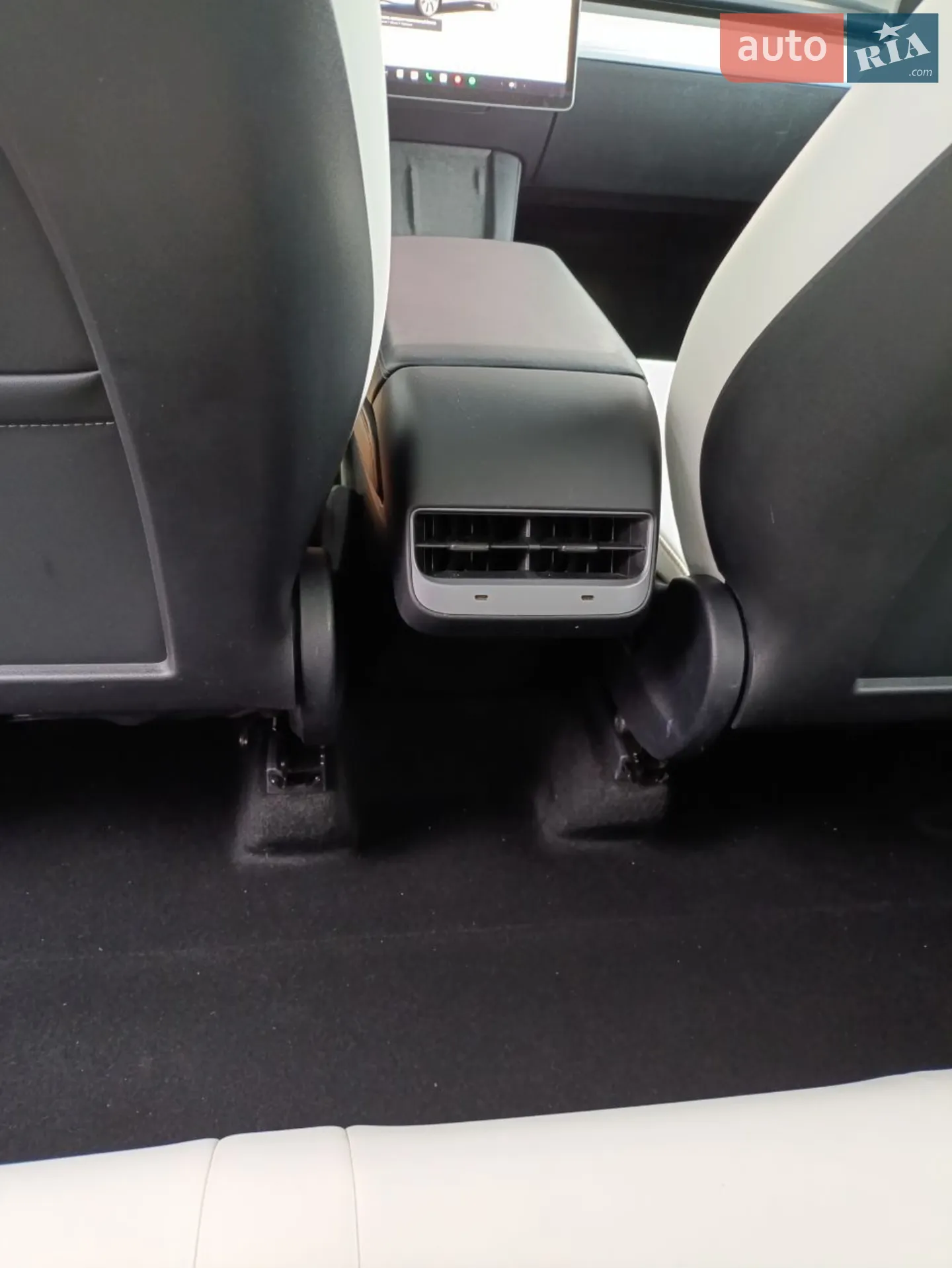 2022 Tesla Model Y - мініатюра 27