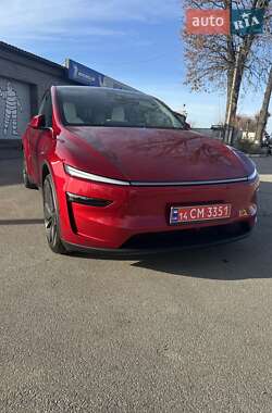 Позашляховик / Кросовер Tesla Model Y 2025 в Вінниці