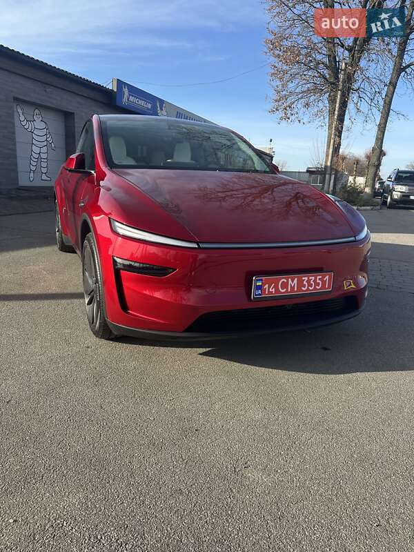 Tesla Model Y 2025 Tesla Model Y 2025