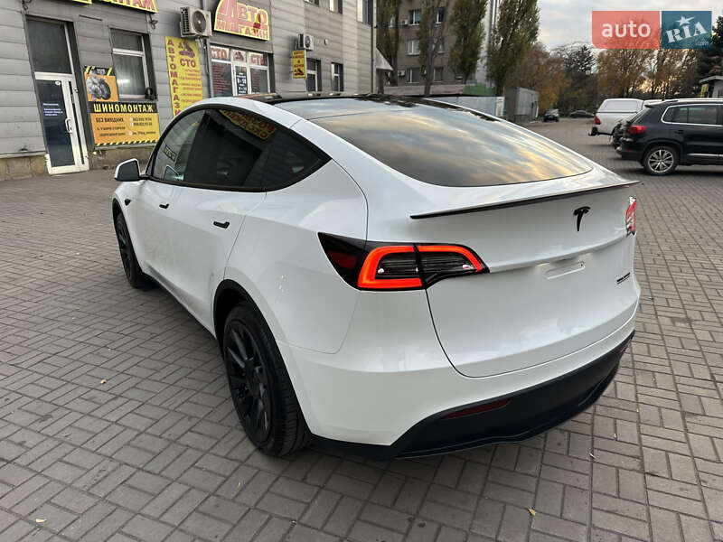 Внедорожник / Кроссовер Tesla Model Y 2023 в Днепре фото 8 Внедорожник / Кроссовер Tesla Model Y 2023 в Днепре
