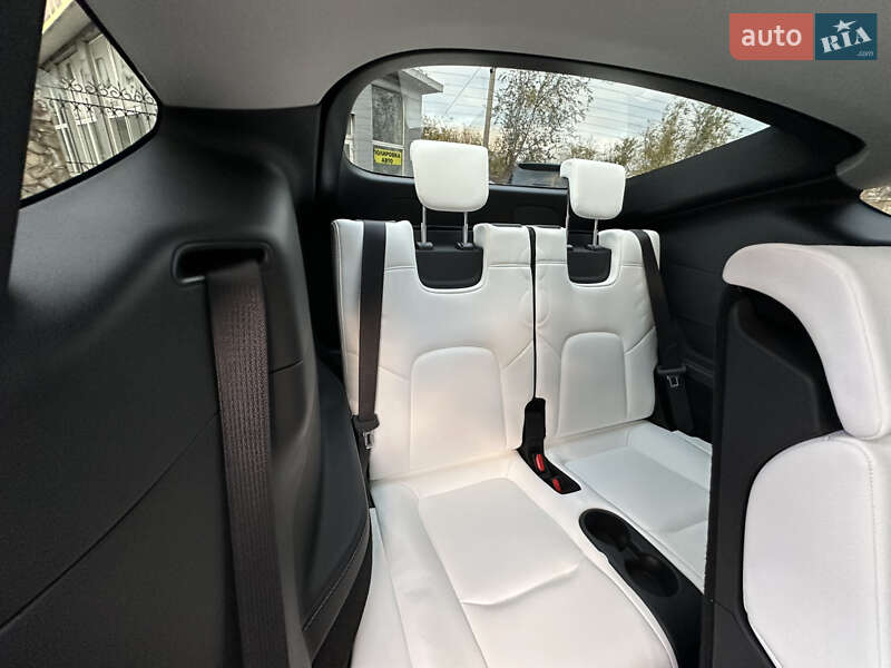 Внедорожник / Кроссовер Tesla Model Y 2023 в Днепре фото 28 Внедорожник / Кроссовер Tesla Model Y 2023 в Днепре